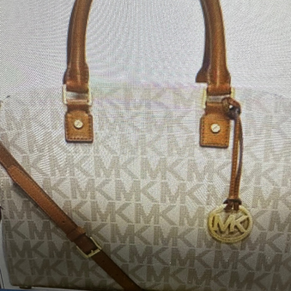 MK Purse cross Body/tote